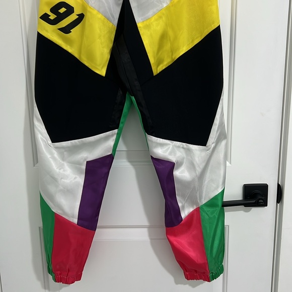 Bottoms - Picture 3 of 7